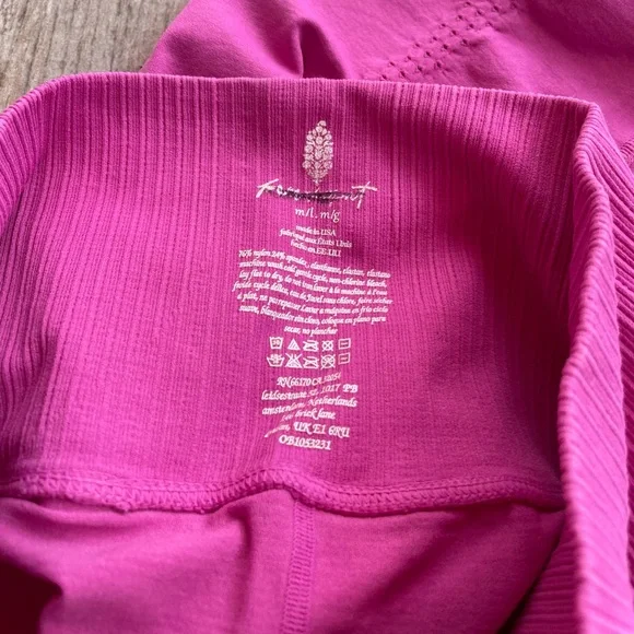 Free People Movement karma leggings hot pink size Medium Large M/L NWT - Picture 5 of 16